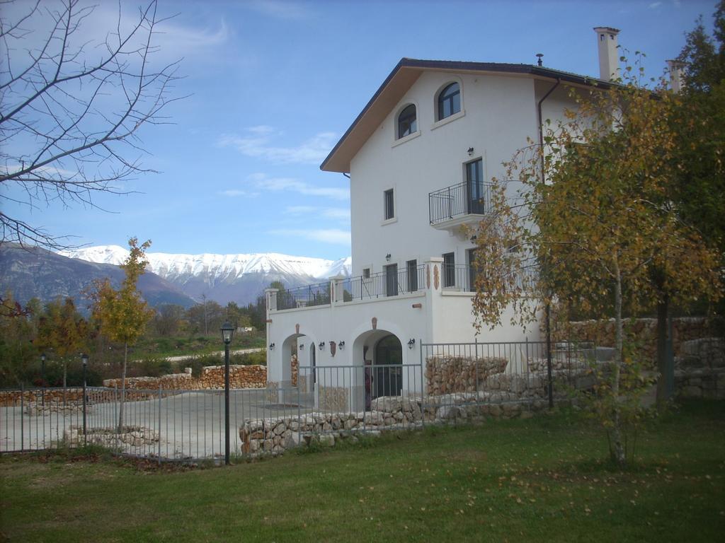 Locanda Dell'Asino D'Oro Villa Sulmona Exterior foto